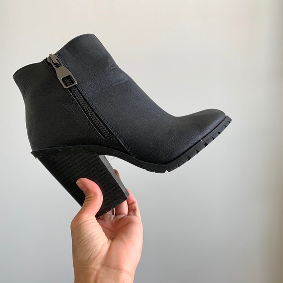 Black booties - size 6 - Picture 1 of 3